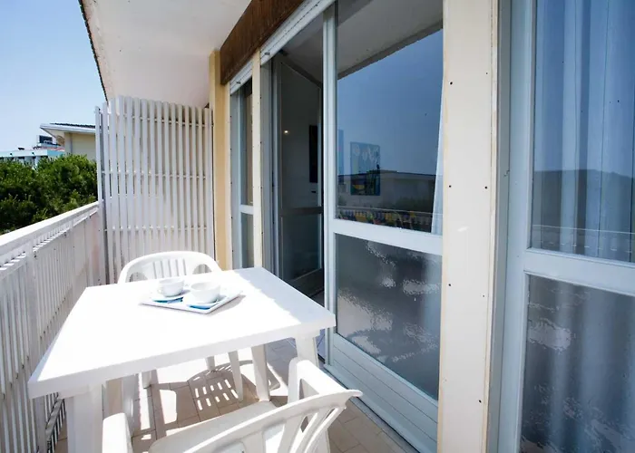 Sanian بيت للعطل